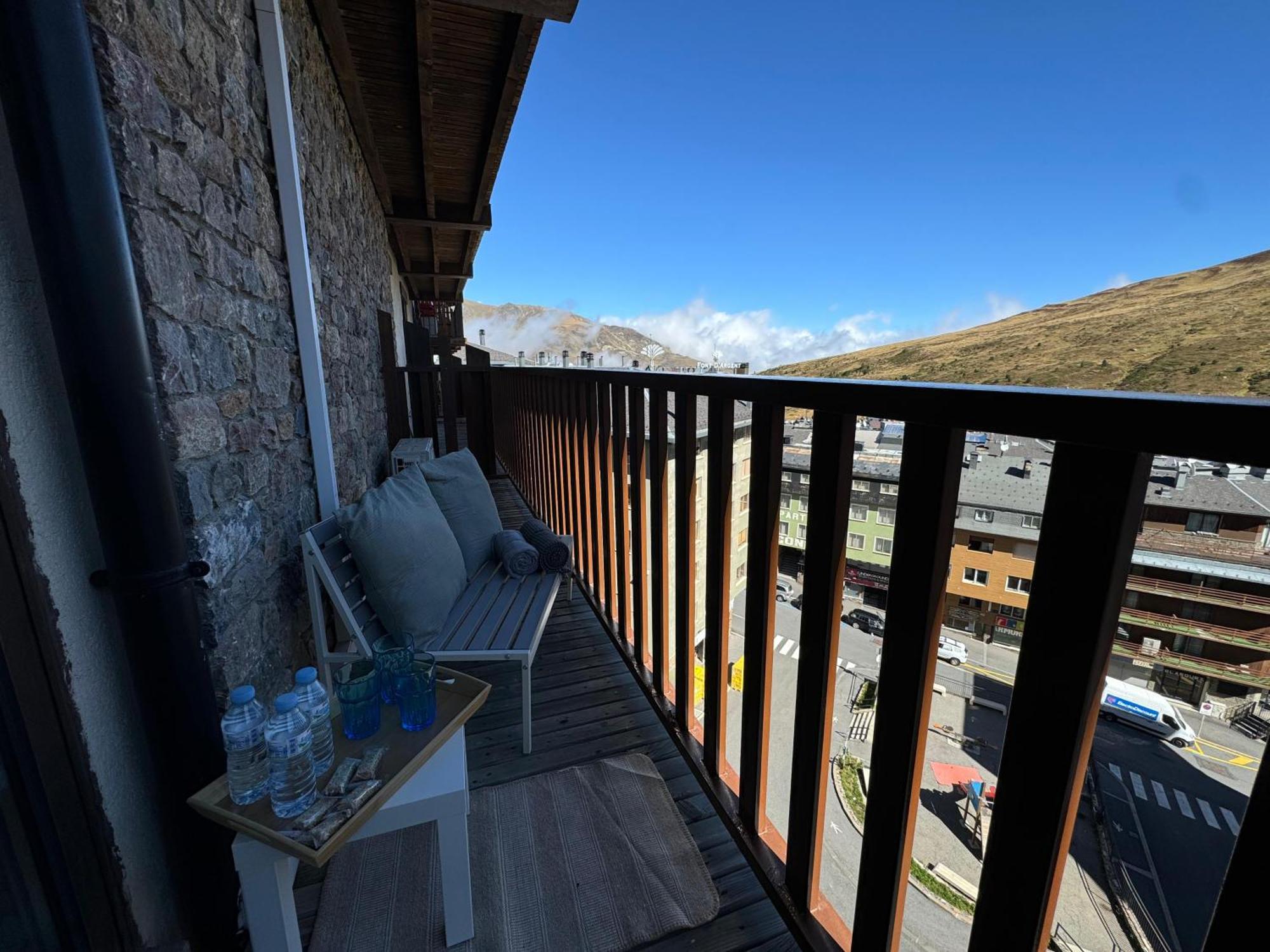 Modern Loft In Pas De La Casa, Wifi, Pas De La Casa